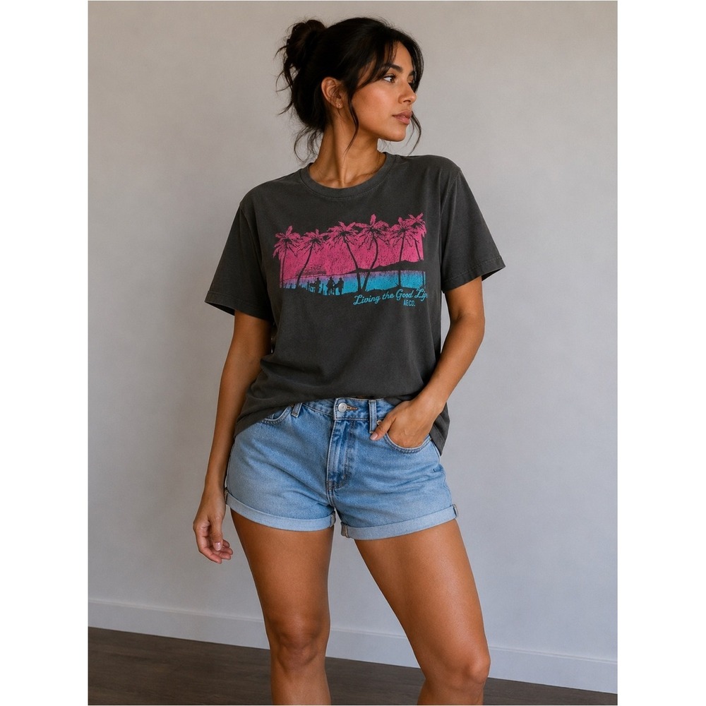 American Eagle Graphic T-Shirt Palm Trees Living the Good Life